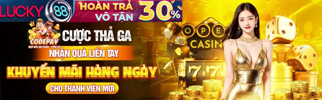 Sân cỏ bóng đá với quả bóng và cầu thủ đang thi đấu, tượng trưng cho cá cược bóng đá tại vipvin nổ hũ